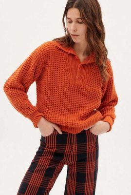 oranje gebreide trui met kraag sole trash sweater wkn00121