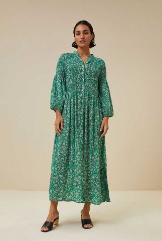 groene maxi jurk met bloemenprint en smock details loulou green flower dress