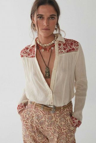 Embroidered blouse bob chilly