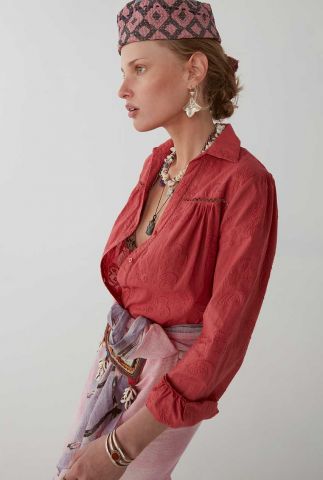 rode blouse met broderie details Camille Warm Red