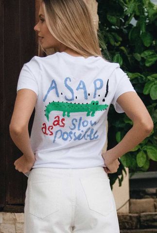 wit t-shirt met gekleurde opdruk asap as slow as possible t-shirt