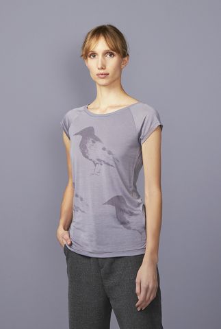 grijs t-shirt van tencel met vogel print raven hop 42160