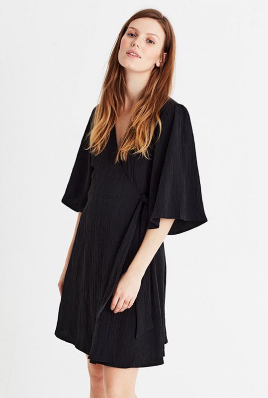 zwarte wikkel jurk modalmix met wijde korte melika